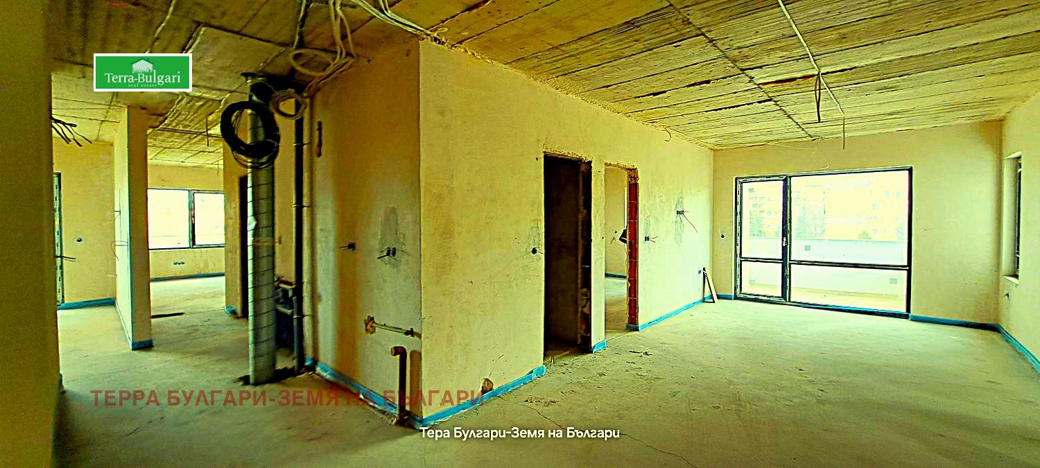 Продава 3-СТАЕН, гр. Перник, Изток