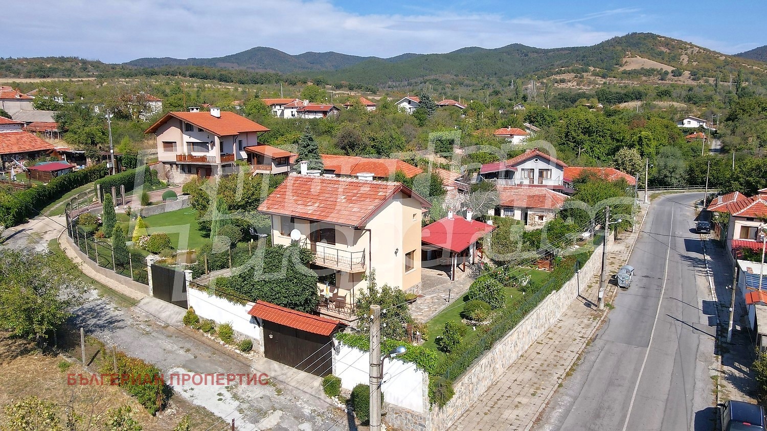 Продава КЪЩА, с. Лозен, област Стара Загора