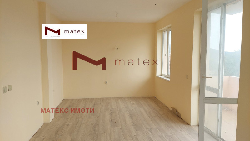 Na prodej  1 ložnice Varna , Vinica , 74 m2 | 37012978