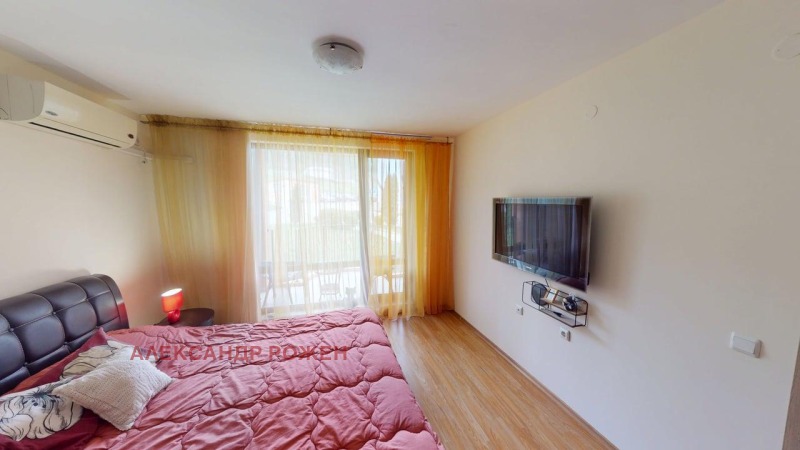 En venta  1 dormitorio región Burgas , Sveti Vlas , 83 metros cuadrados | 28326326 - imagen [8]