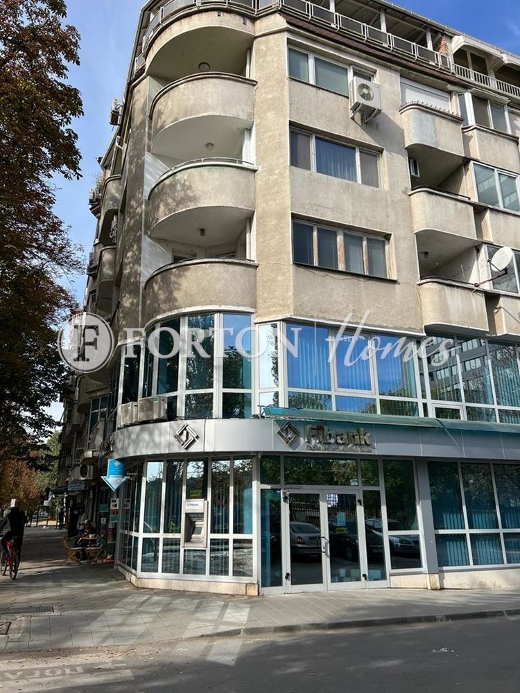 Продава  Офис град Пловдив , Кършияка , 190 кв.м | 42923458