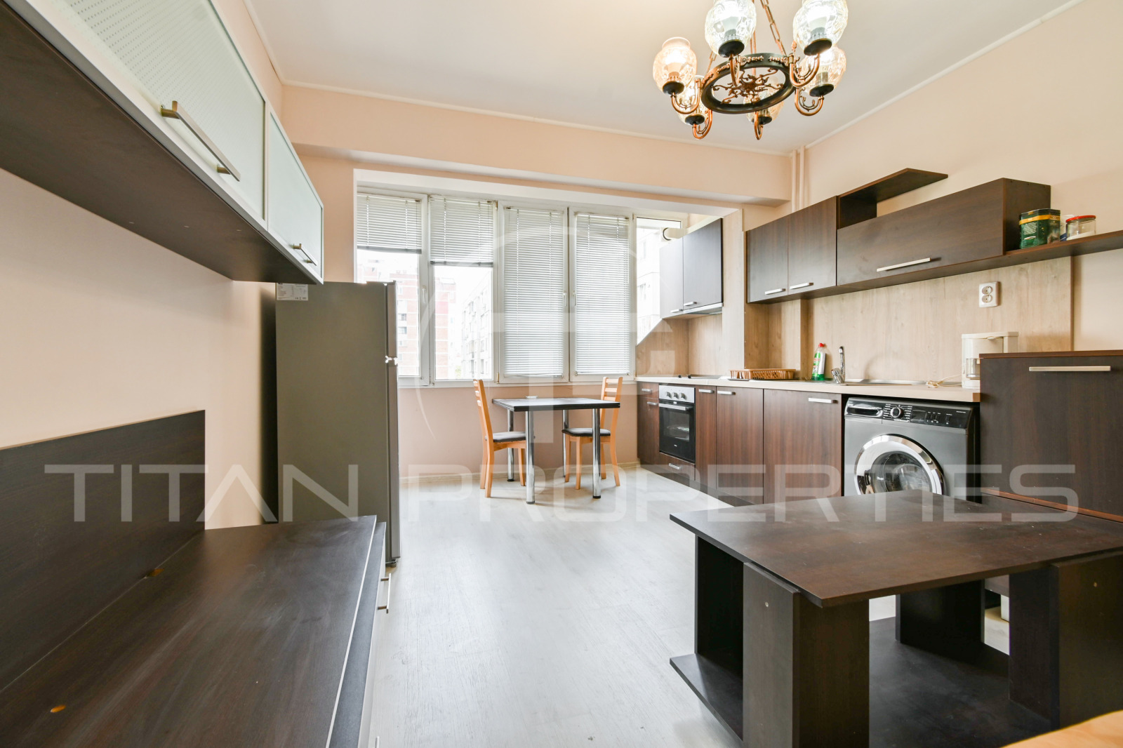 Продава 3-СТАЕН, гр. София, Света Троица, снимка 1 - Апартаменти - 53969364