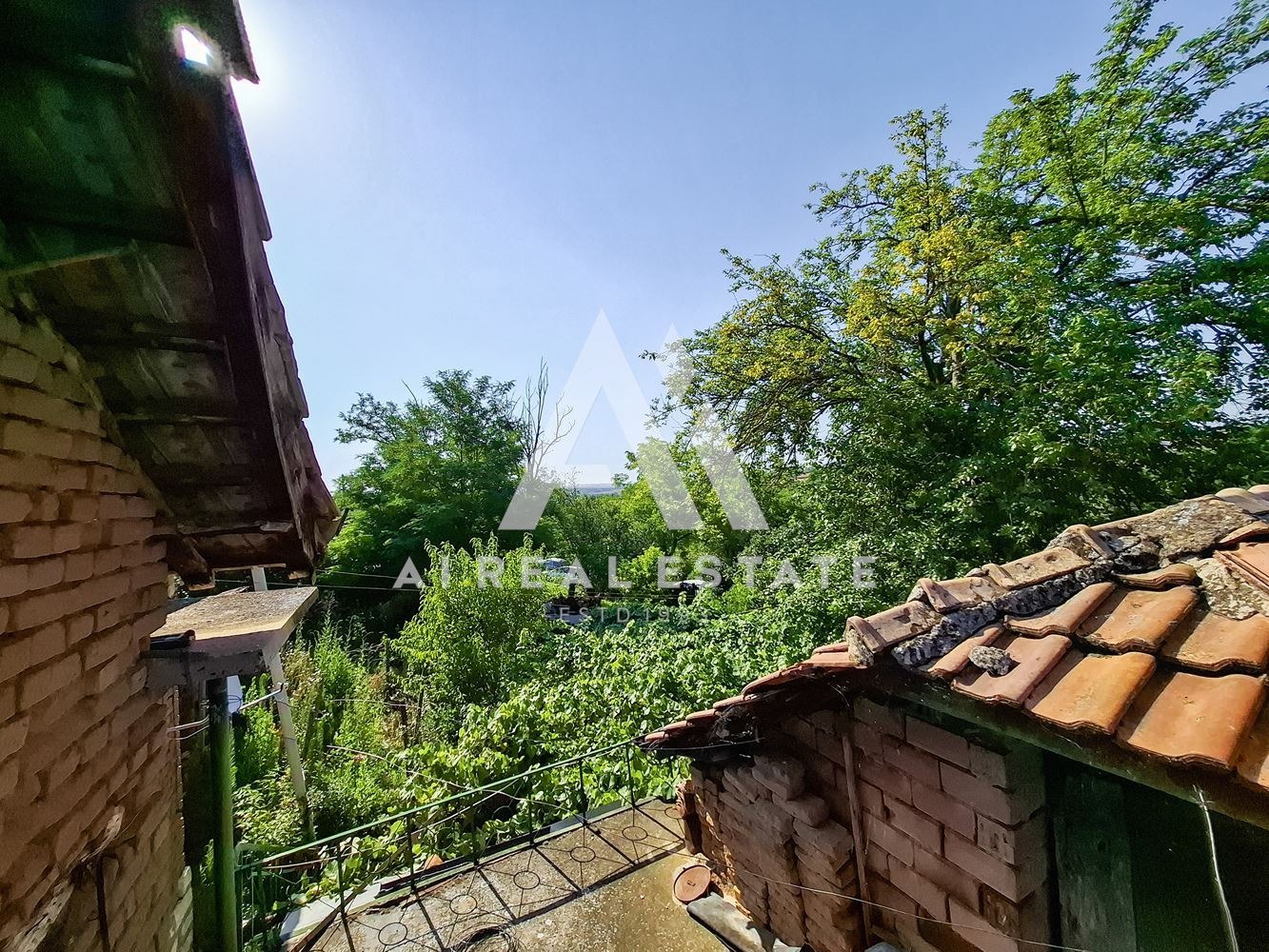 Продава КЪЩА, с. Садовец, област Плевен, снимка 2 - Къщи - 55147733