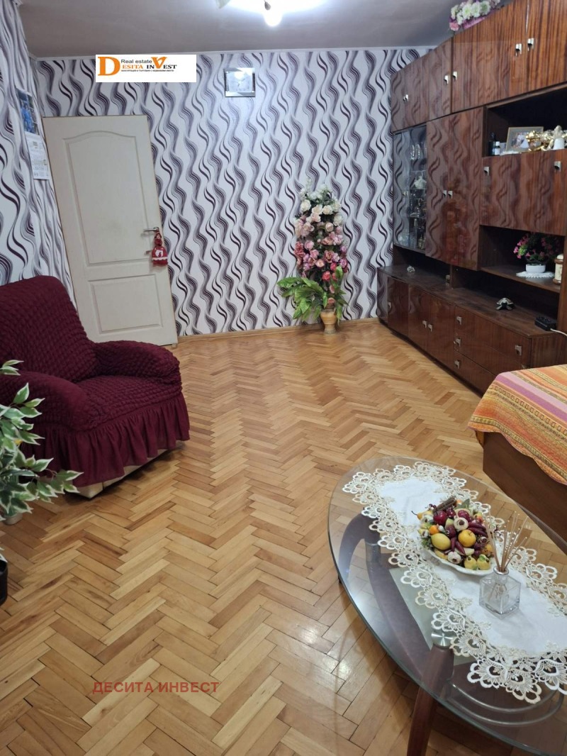 Продава 3-СТАЕН в град Русе, Здравец Изток - 61 кв.м / 90 000 € » 176 024.70 лв., ДЕСИТА ИНВЕСТ