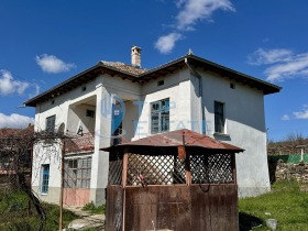 Продава  Къща, с. Долна Липница