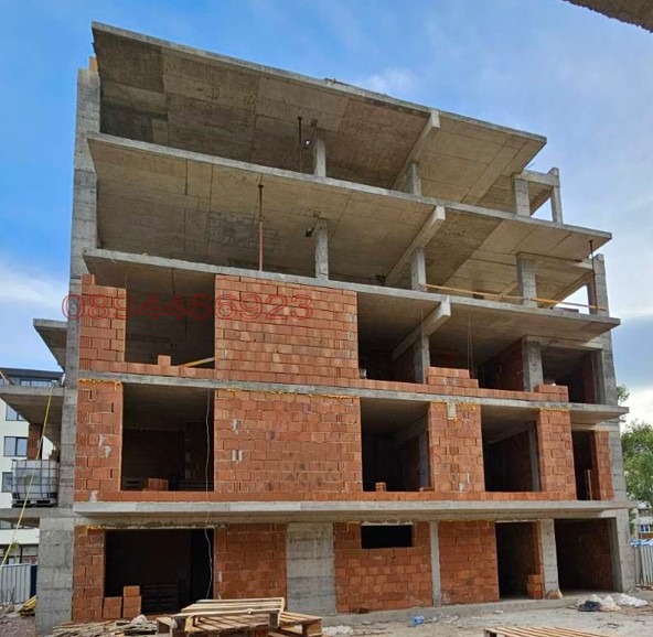 Продава  2-стаен град София , Левски В , 70 кв.м | 88151504 - изображение [4]