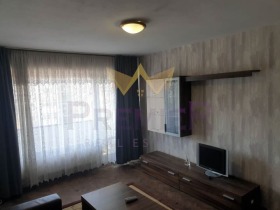 2 makuuhuonetta Slavejkov, Burgas