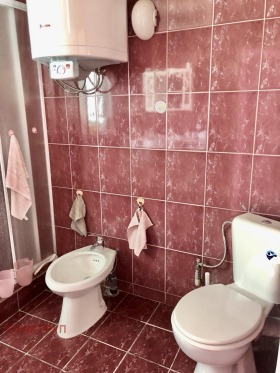 3+ slaapkamer Gratska machala, Varna 15