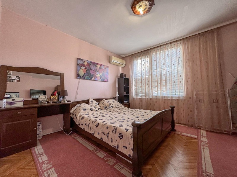 Продается  2 спальни Бургас , Център , 91 кв.м | 81609038 - изображение [13]