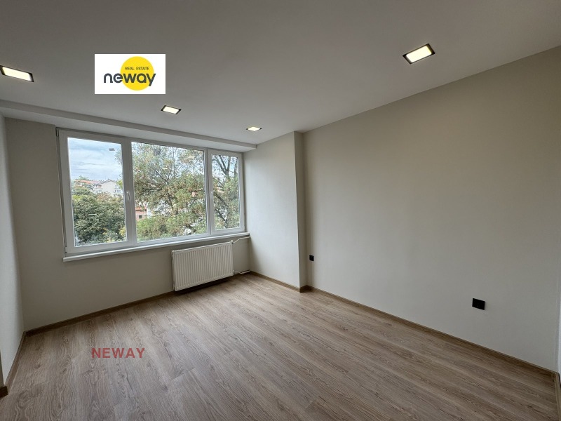 Na prodej  2 ložnice Pleven , 9-ti kvartal , 98 m2 | 64652528 - obraz [17]