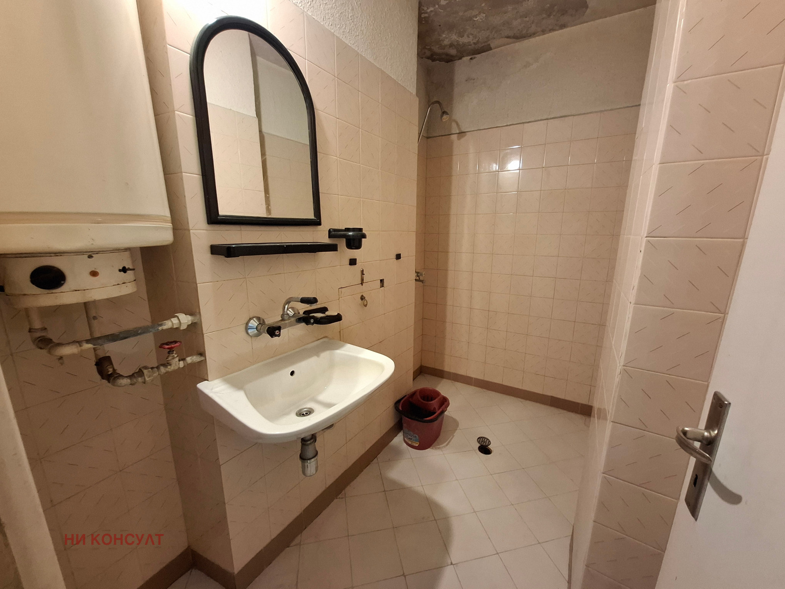 Продава 3-СТАЕН, гр. Своге, област София област, снимка 14 - Апартаменти - 55975590
