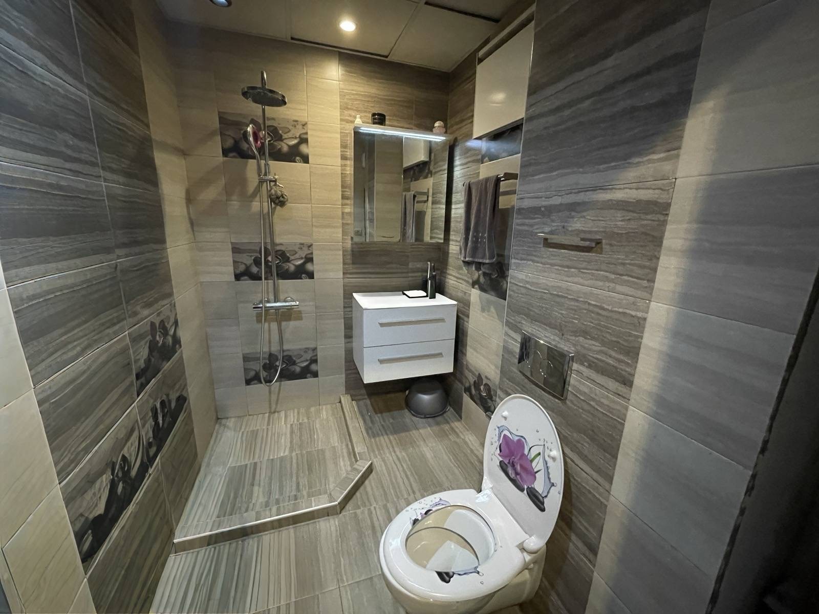 Продава 4-СТАЕН, гр. София, Люлин 8, снимка 15 - Апартаменти - 53854455