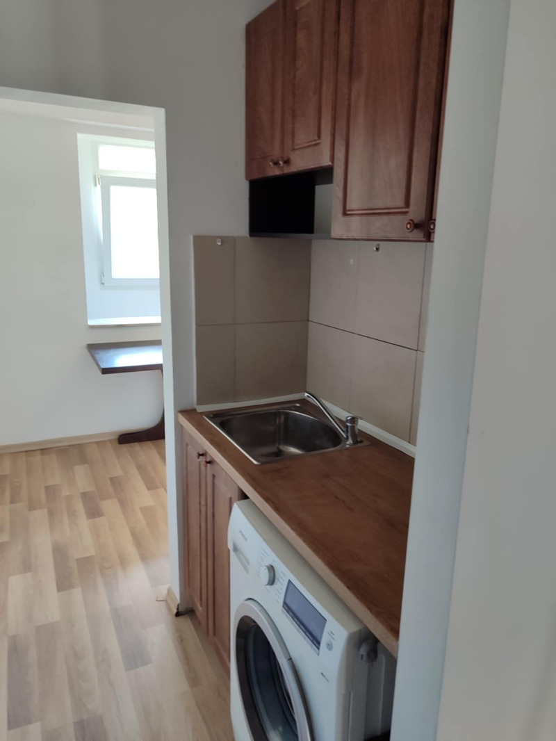 Продава  1-стаен град Враца , Център , 42 кв.м | 98908192 - изображение [4]