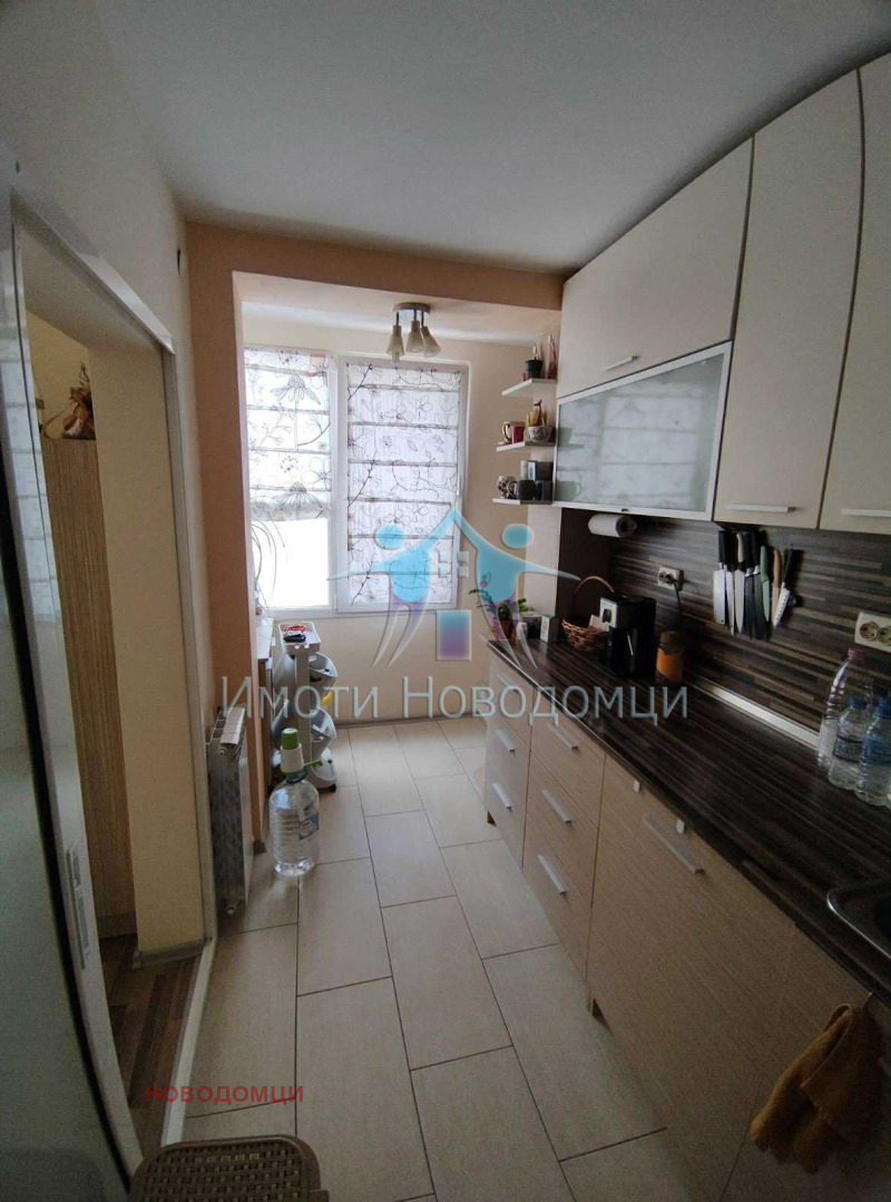 Продава ЕТАЖ ОТ КЪЩА, гр. Шумен, Център, снимка 6 - Етаж от къща - 52220972