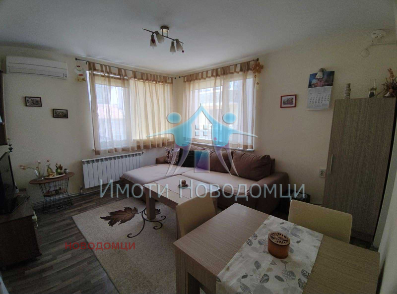 Продава ЕТАЖ ОТ КЪЩА, гр. Шумен, Център, снимка 4 - Етаж от къща - 52220972