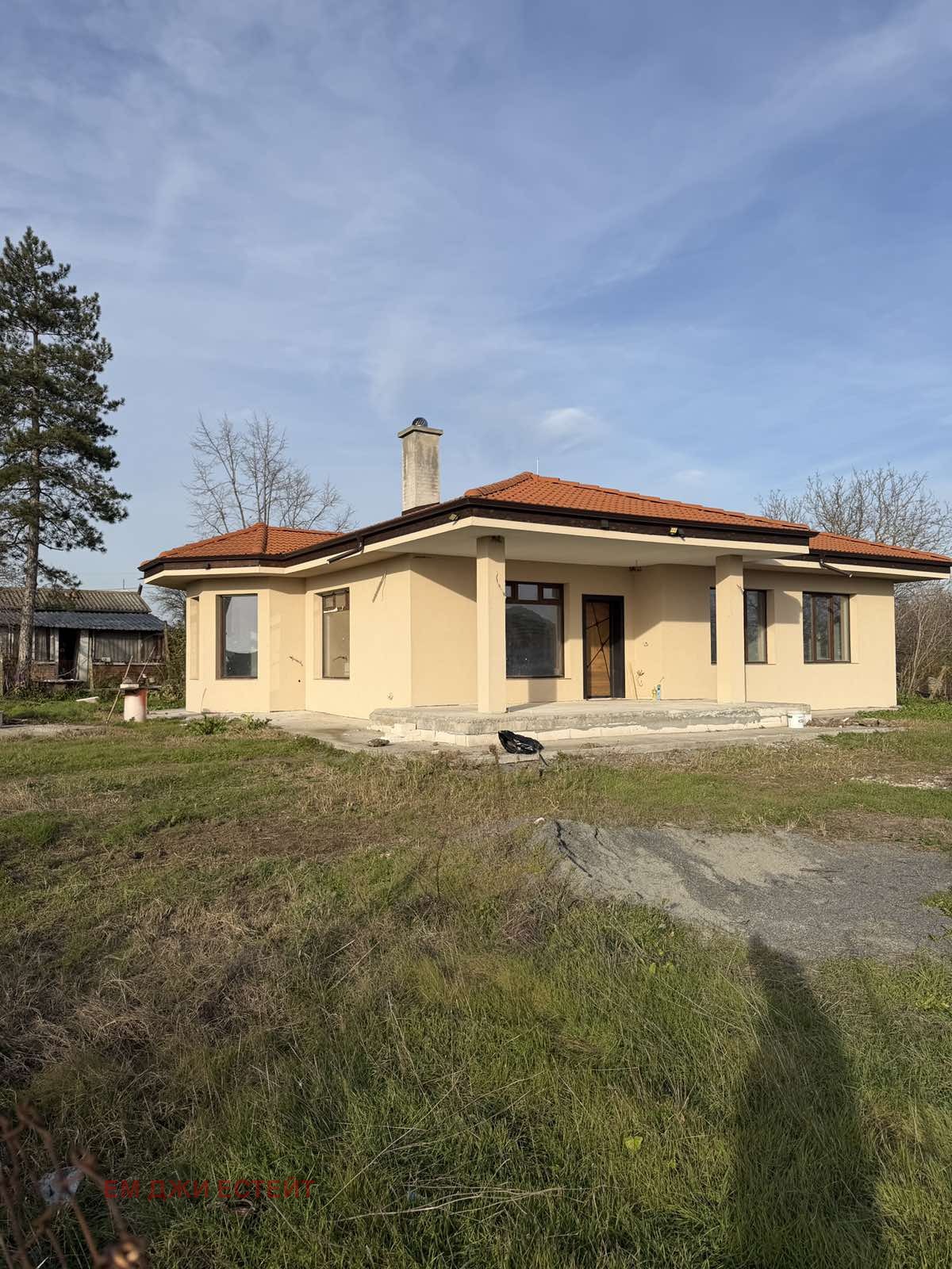 Продава КЪЩА, гр. Бургас, с. Димчево