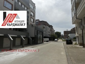 Паркомясто град Кърджали, Възрожденци 5