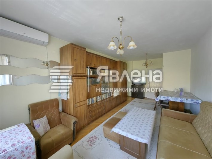 Na sprzedaż  2 sypialnie Blagoewgrad , Szirok centar , 87 mkw | 64386916