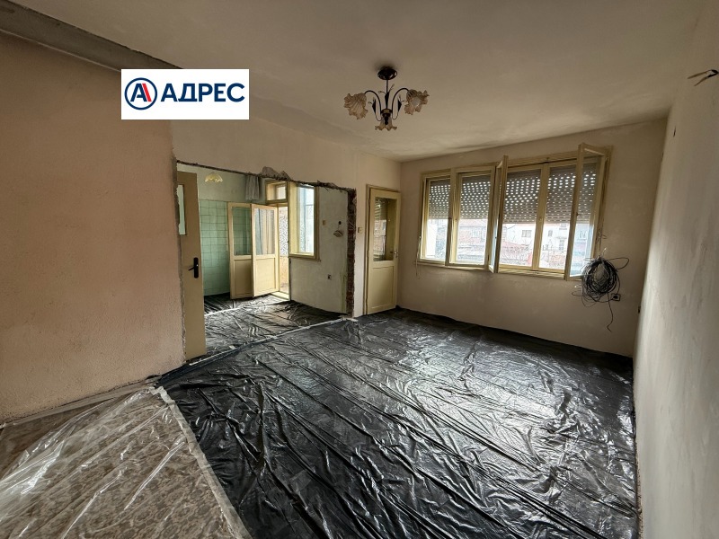 Продава 4-СТАЕН, гр. Хасково, Овчарски