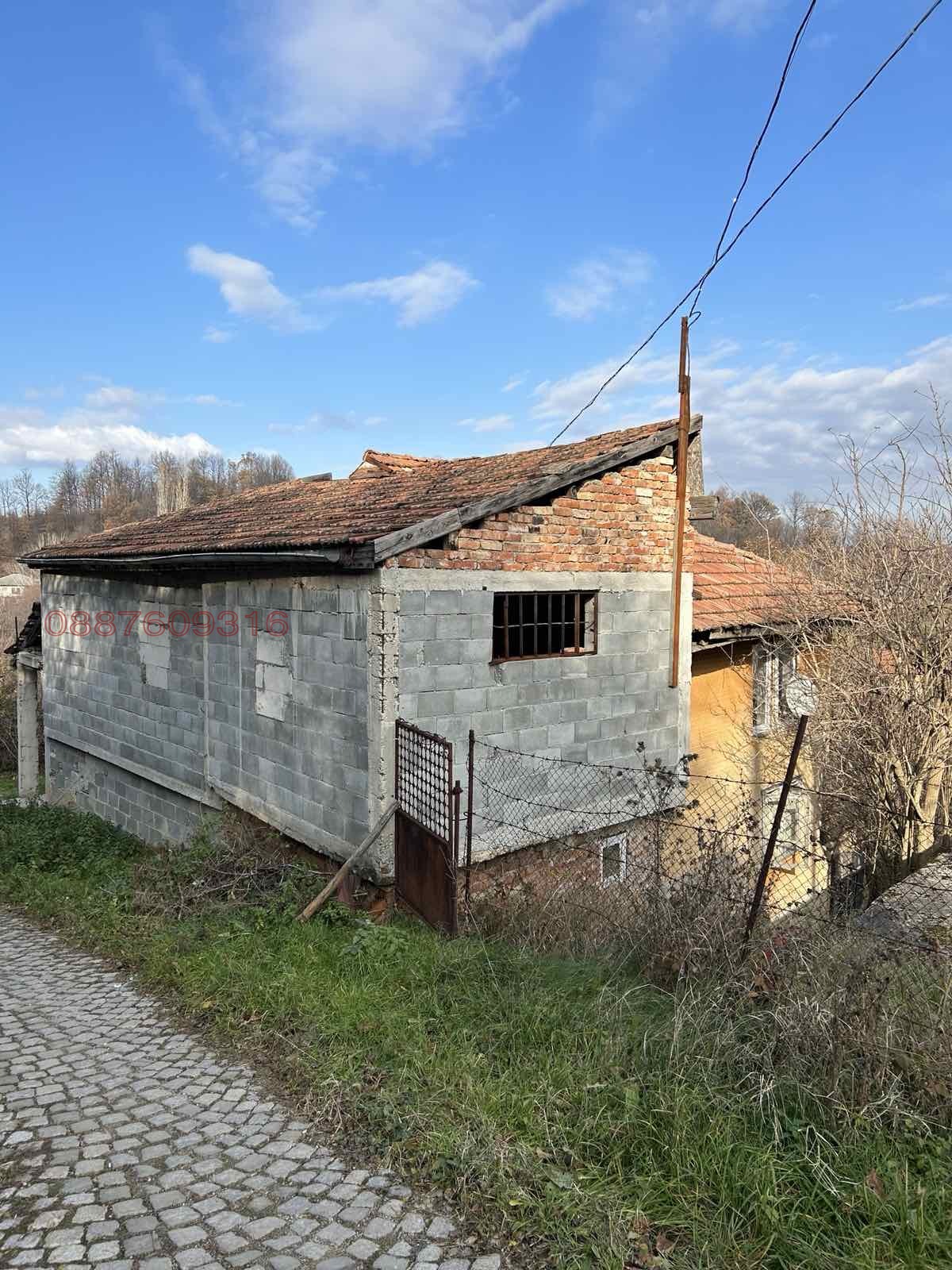 Продава КЪЩА, гр. Габрово, Йовчевци, снимка 2 - Къщи - 54400268