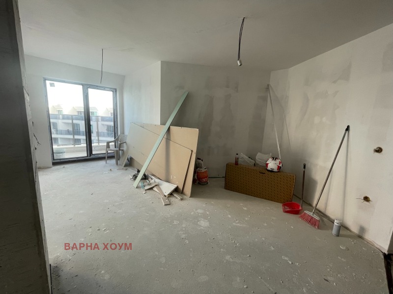 Myytävänä  2 makuuhuonetta Varna , k.k. Tšajka , 115 neliömetriä | 29851344 - kuva [4]