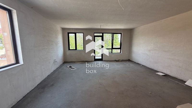 Til salgs  3 soverom Plovdiv , Ostromila , 180 kvm | 50040600 - bilde [2]