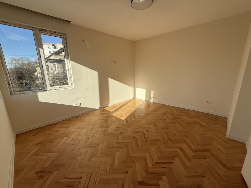 Продава 4-СТАЕН, гр. Варна, Център, снимка 3 - Апартаменти - 52551559