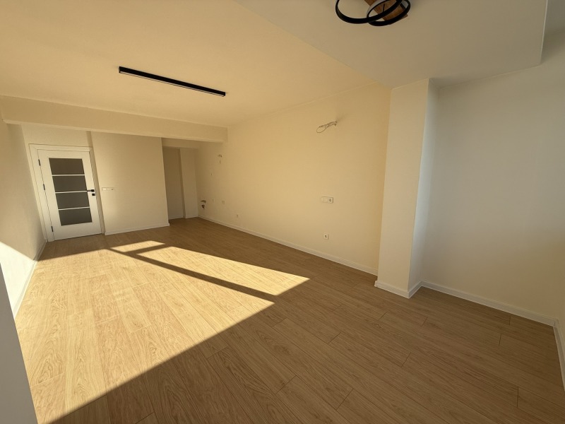 Продава 4-СТАЕН, град Варна, Център • 248900 € / 486806.09 лв. • 18947284 1