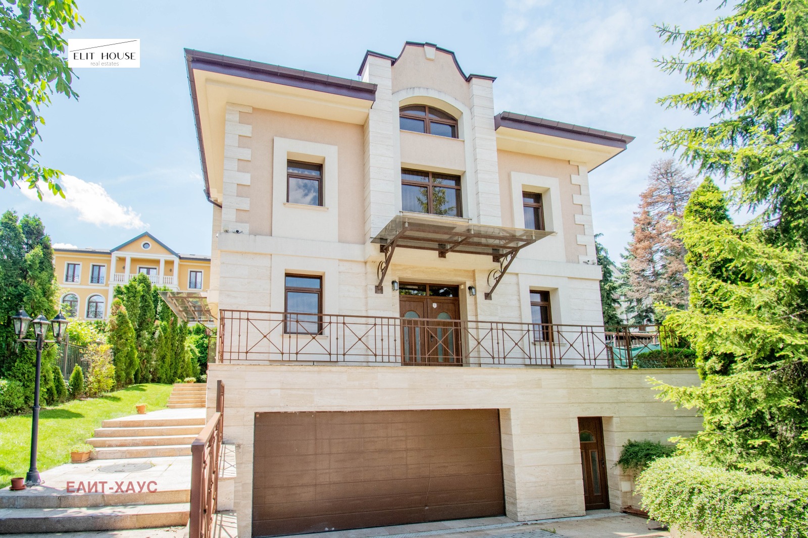 Продава КЪЩА, гр. София, Бояна