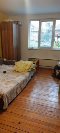 Продава ЕТАЖ ОТ КЪЩА, град София, Надежда 2 • 154000 € / 301197.82 лв. • 21237685 10