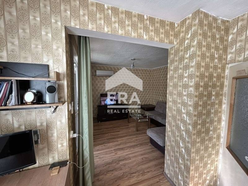 Продава 3-СТАЕН, гр. Хасково, Червена стена, снимка 3 - Апартаменти - 52607122