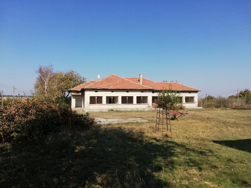 Продава  Къща област Добрич , с. Снягово , 220 кв.м | 96995536
