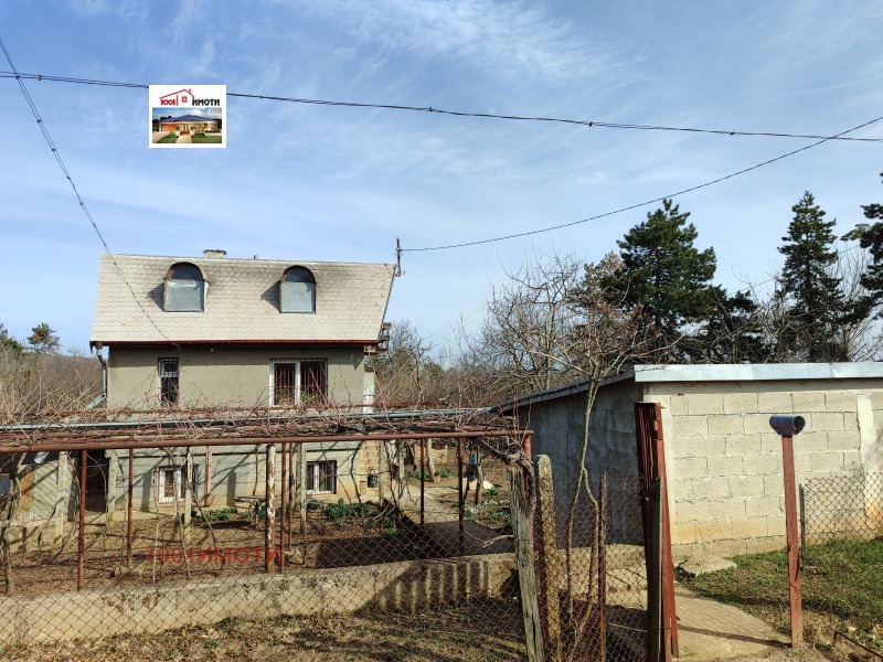 Продава  Къща област Добрич , с. Владимирово , 90 кв.м | 41708344