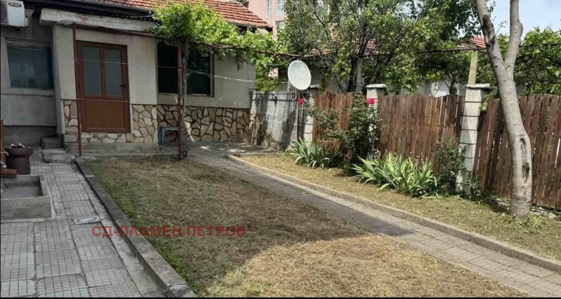 Na prodej  Dům Šumen , Centar , 50 m2 | 94991466 - obraz [2]