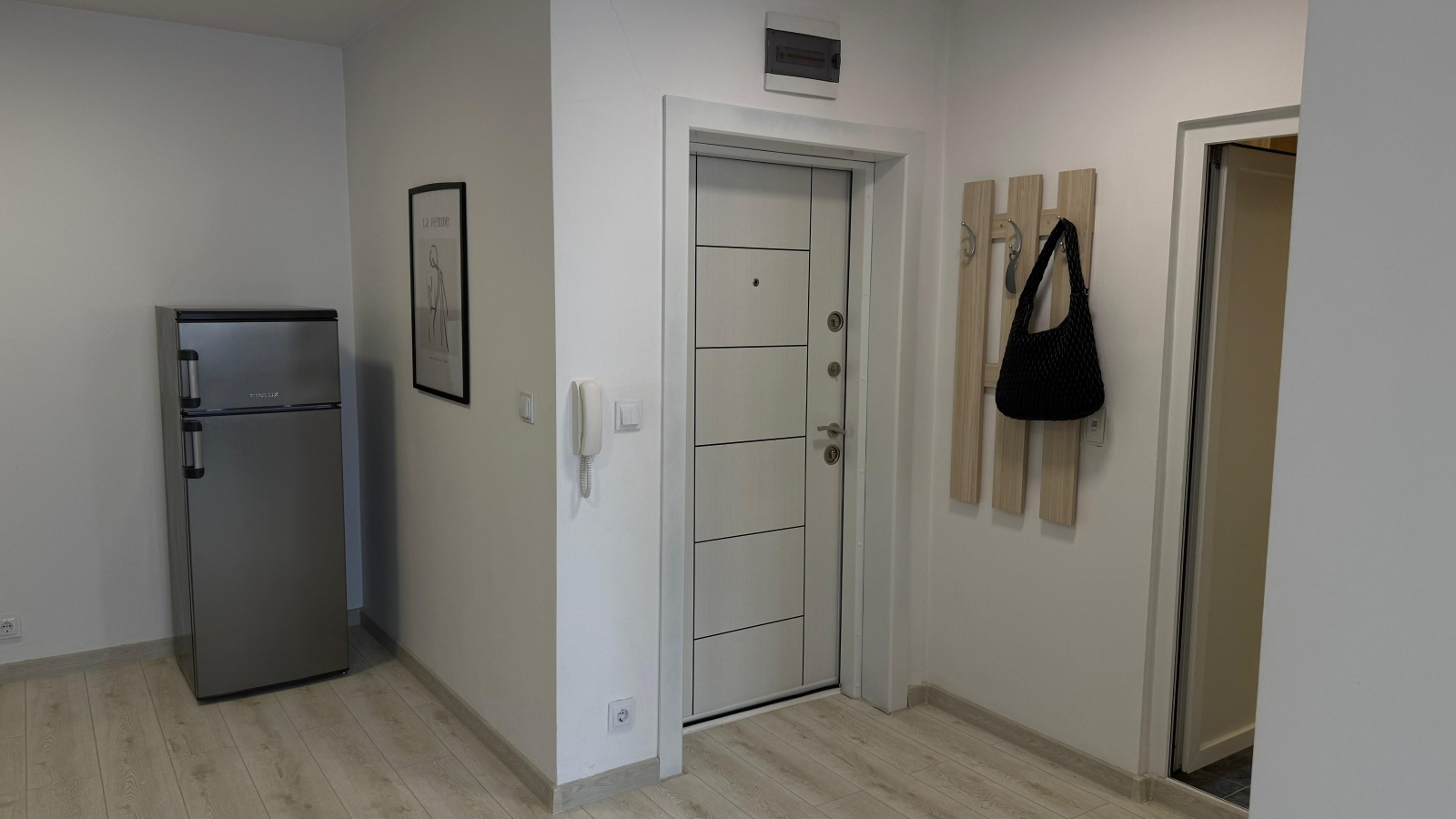 Продава 2-СТАЕН, гр. Поморие, област Бургас, снимка 15 - Апартаменти - 54042097