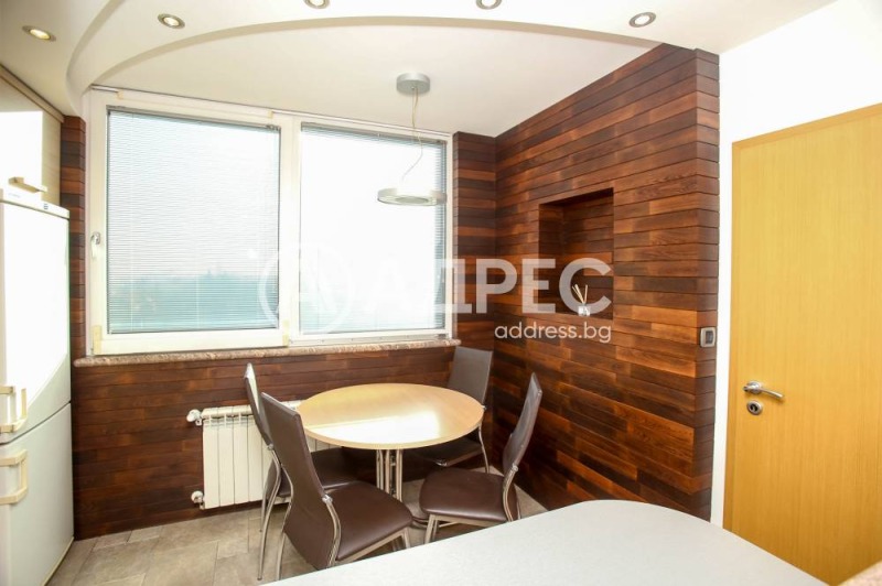 En venta  Estudio Sofia , Svoboda , 43 metros cuadrados | 35518661 - imagen [2]