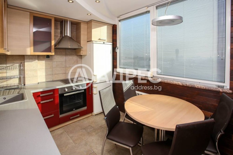 En venta  Estudio Sofia , Svoboda , 43 metros cuadrados | 35518661 - imagen [4]