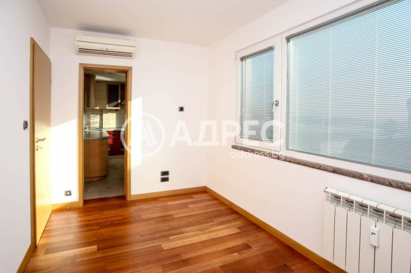 En venta  Estudio Sofia , Svoboda , 43 metros cuadrados | 35518661 - imagen [7]
