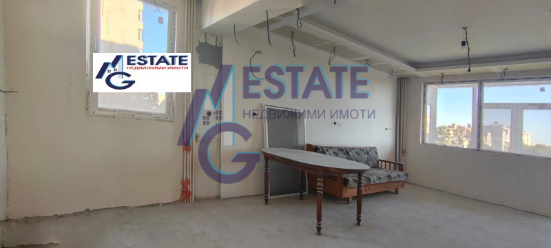 De vânzare  1 dormitor Burgas , Zornița , 60 mp | 91011905 - imagine [11]