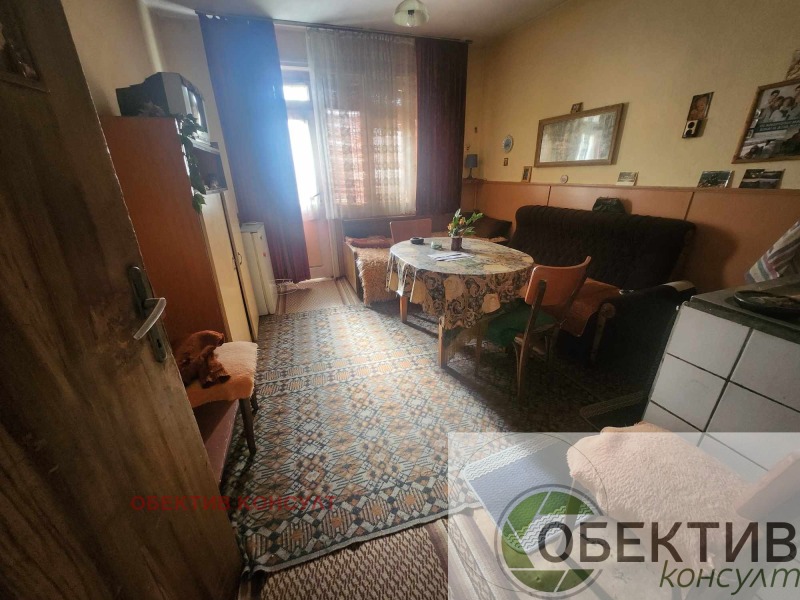 Продава 3-СТАЕН, гр. Благоевград, Широк център, снимка 1 - Aпартаменти - 47504597