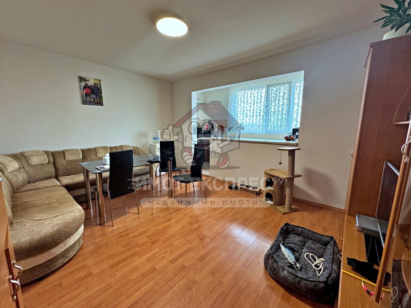 Продава  3-стаен област Пловдив , гр. Асеновград , 68 кв.м | 35553733