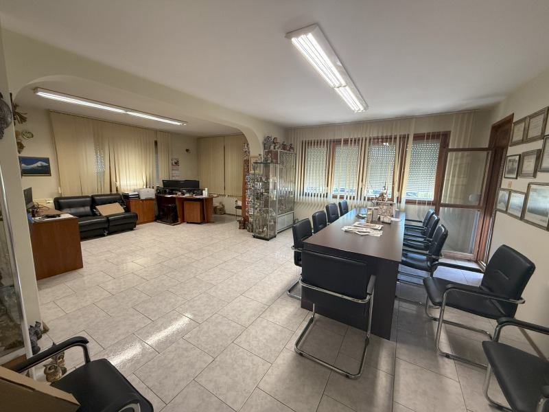 Zu verkaufen  Haus region Plowdiw , Skutare , 660 qm | 72714065 - Bild [15]