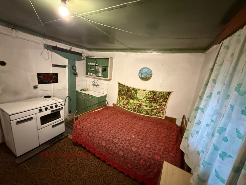 Продава КЪЩА, с. Екзарх Йосиф, област Русе, снимка 9 - Къщи - 52652815