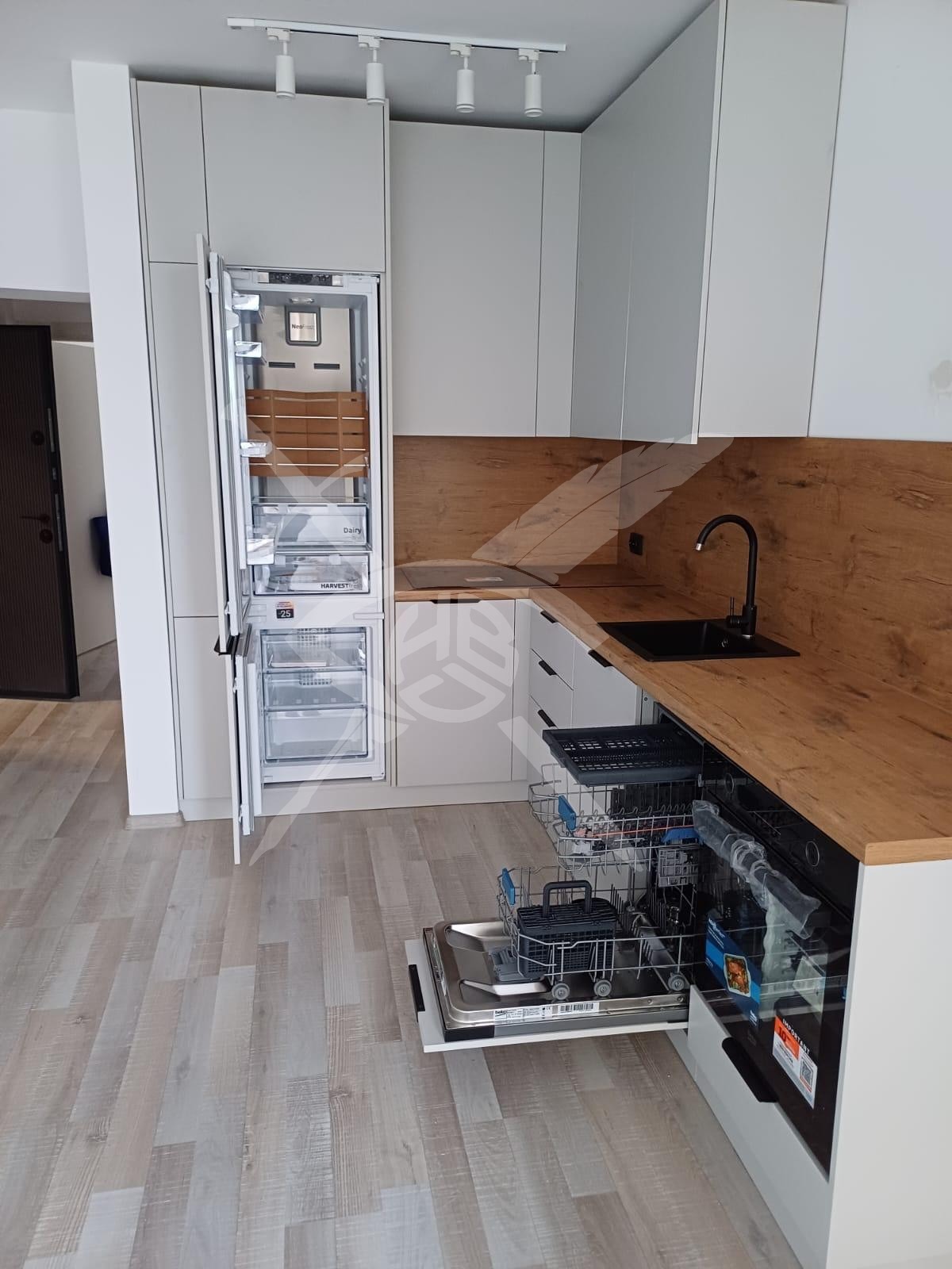 Продава 3-СТАЕН, гр. Свети Влас, област Бургас, снимка 2 - Апартаменти - 53780465