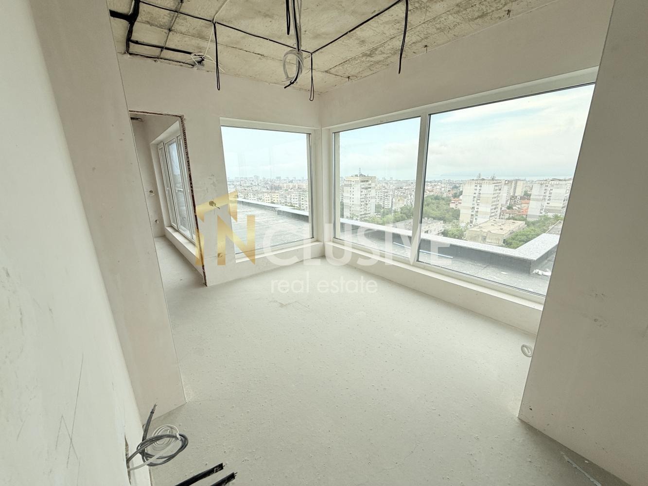 Продава МЕЗОНЕТ, гр. Варна, Изгрев, снимка 3 - Апартаменти - 54969406