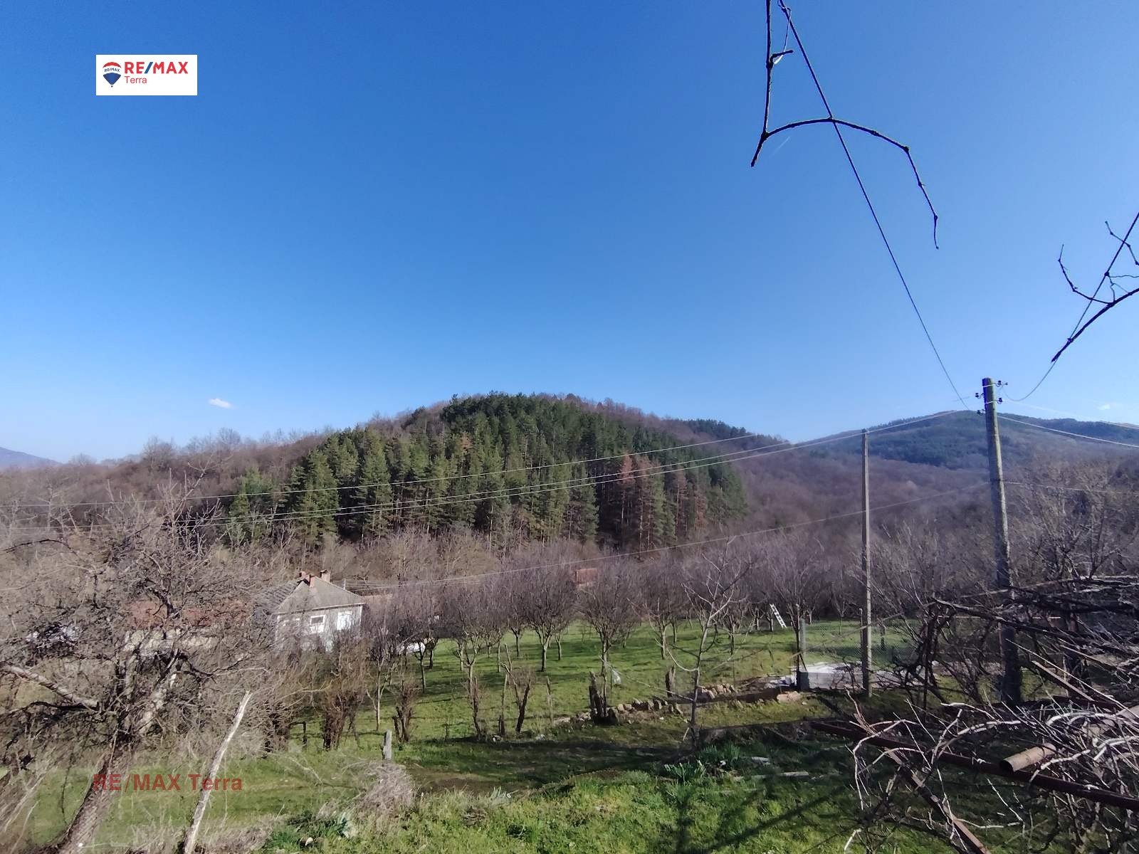 Продава КЪЩА, с. Голяма Желязна, област Ловеч