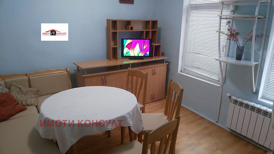 Продава КЪЩА, гр. Велико Търново, Стара част, снимка 2 - Къщи - 53673098