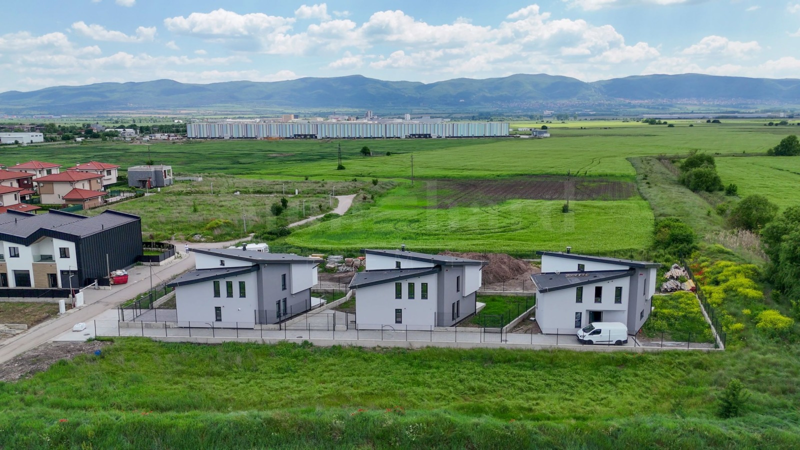 Продава КЪЩА, с. Равно поле, област София област, снимка 5 - Къщи - 56039227