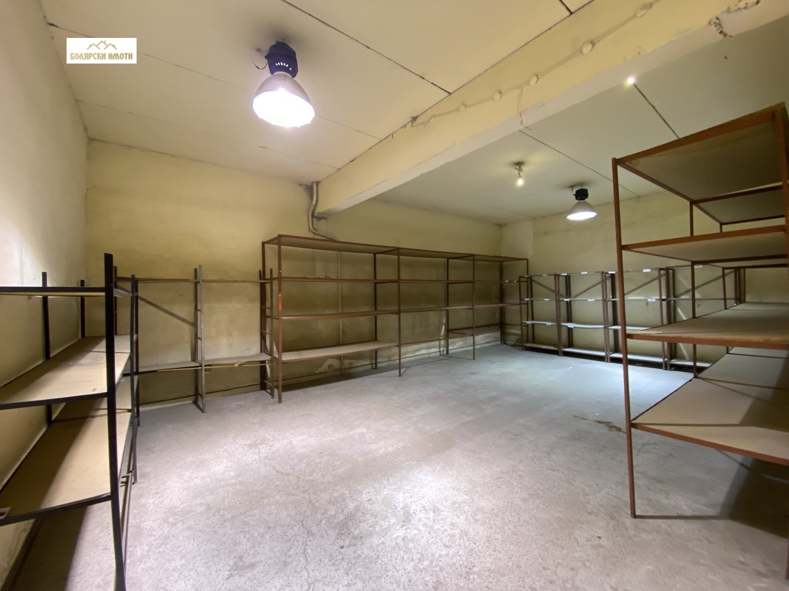 Продава СКЛАД, гр. Велико Търново, Център, снимка 3 - Складове - 54694330