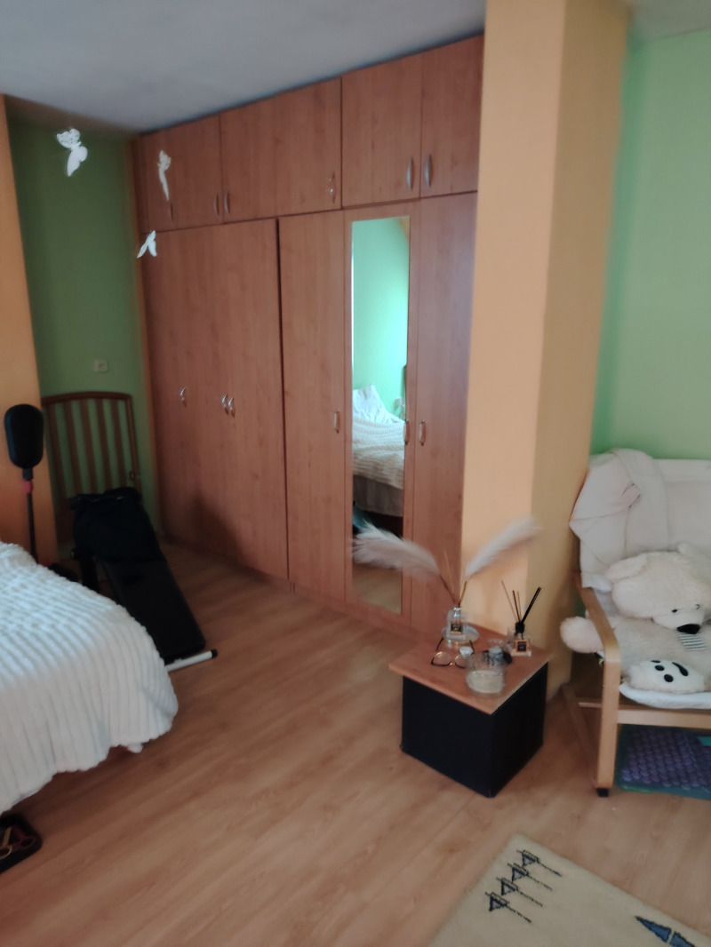 Продава 2-СТАЕН, гр. Плевен, 9-ти квартал, снимка 3 - Апартаменти - 52413633